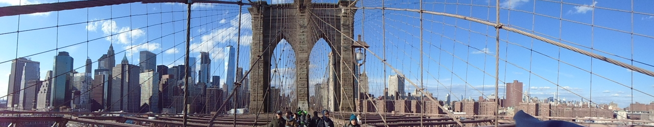 The view of Manhattan through Brooklyn bridge